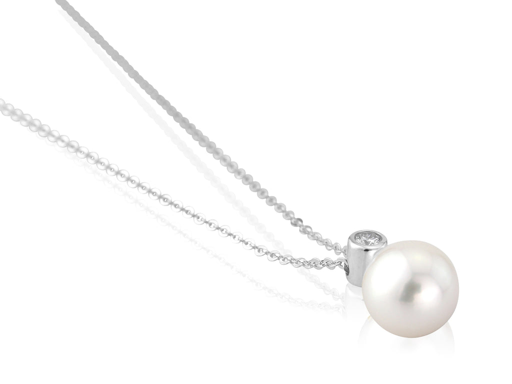 Pearl and Diamond White Gold Necklace