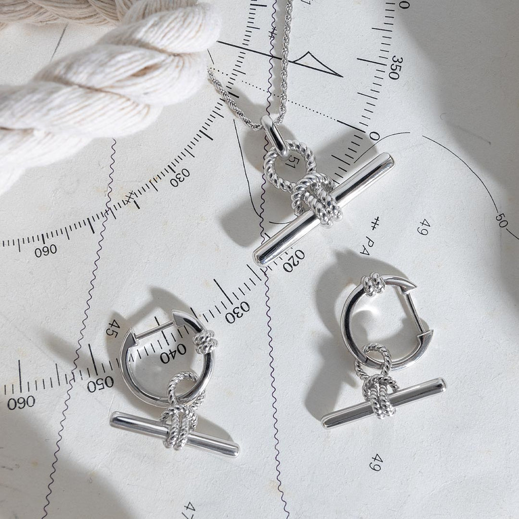 Marina Rope Knot T-Bar Grande Hinged Hoop Earrings