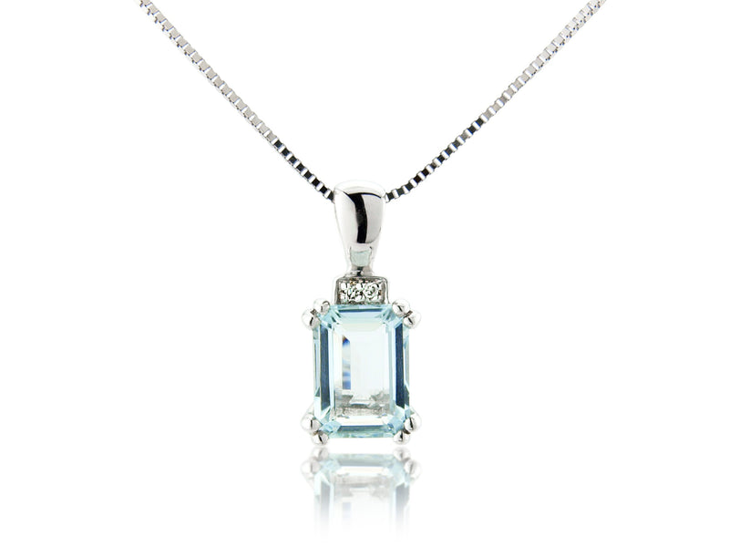 Aqua Marine and Diamond White Gold Pendant