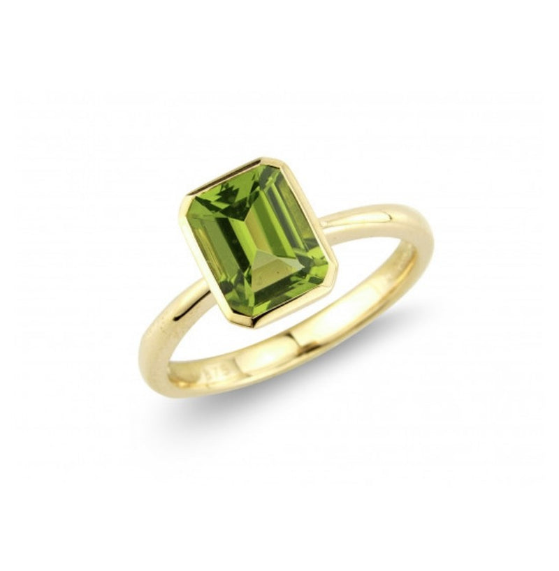 Peridot Ring in Yellow Gold